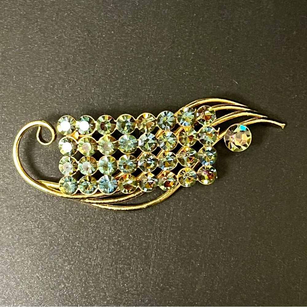 Vintage Antique SWAROVSKI Mid-century 1960s Crystal Brooch Pin